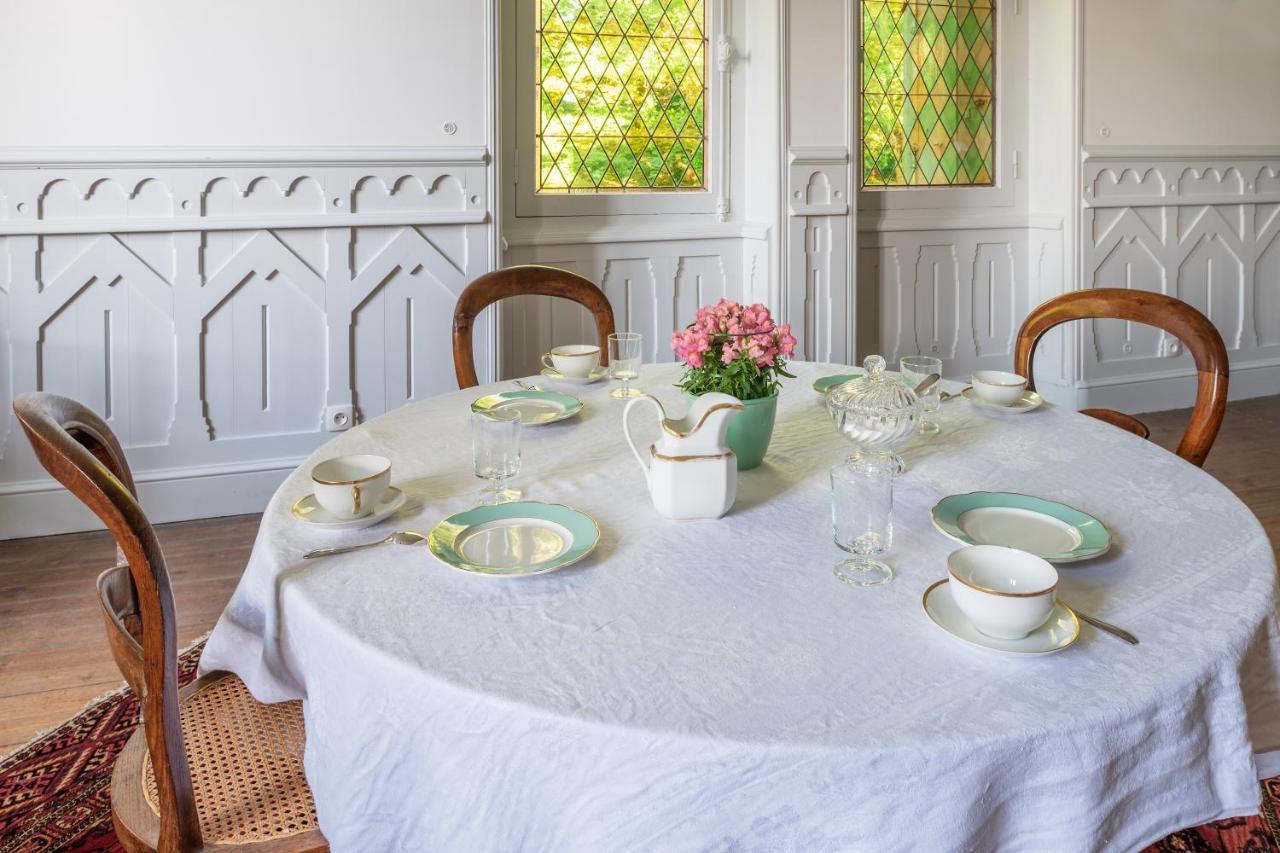 Chateau Le Mejean Pessac-sur-Dordogne 外观 照片